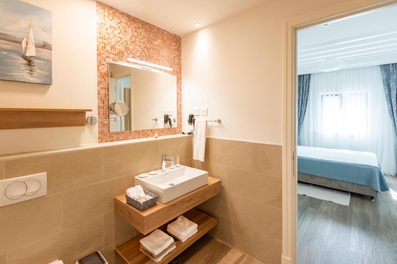 Lustica Apartments Central Тиват Экстерьер фото