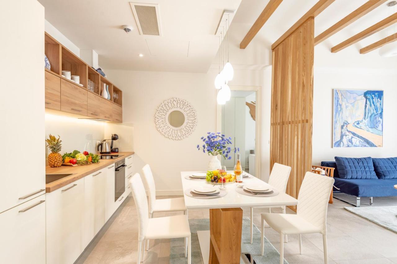 Lustica Apartments Central Тиват Экстерьер фото
