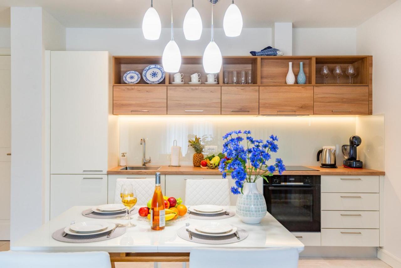 Lustica Apartments Central Тиват Экстерьер фото
