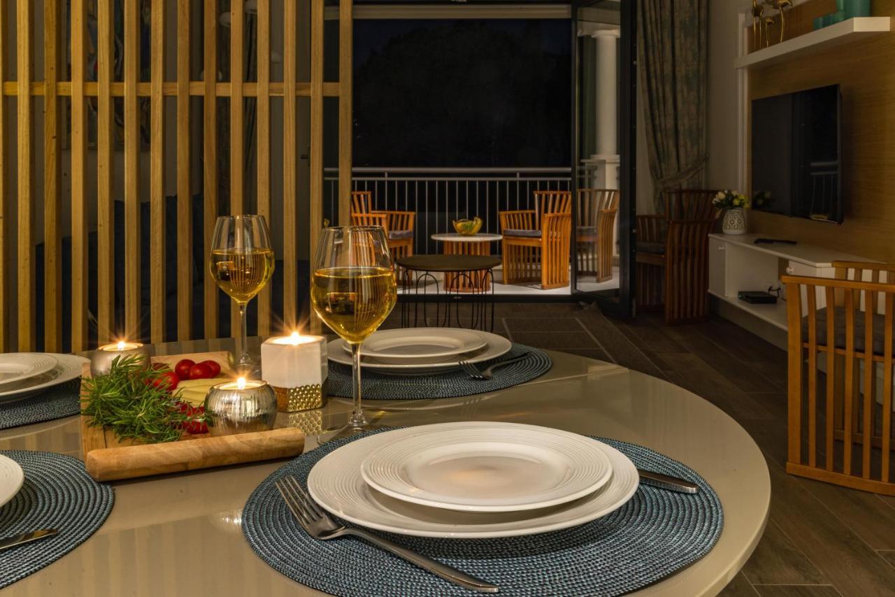 Lustica Apartments Central Тиват Экстерьер фото
